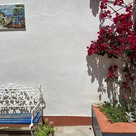 Casa Vacanza Le Tre Sorelle Vietri Dış mekan fotoğraf
