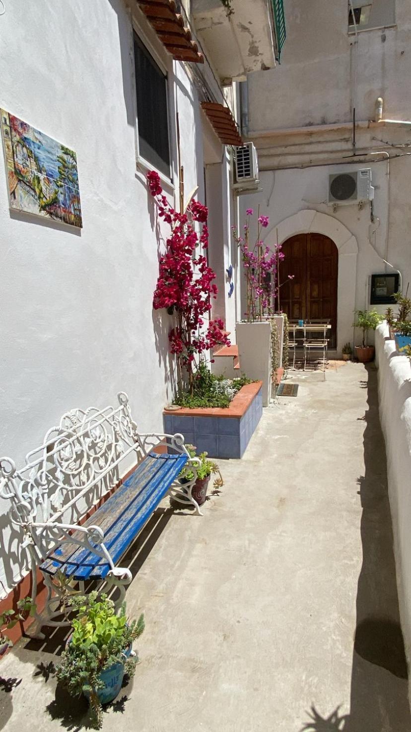 Casa Vacanza Le Tre Sorelle Vietri Dış mekan fotoğraf